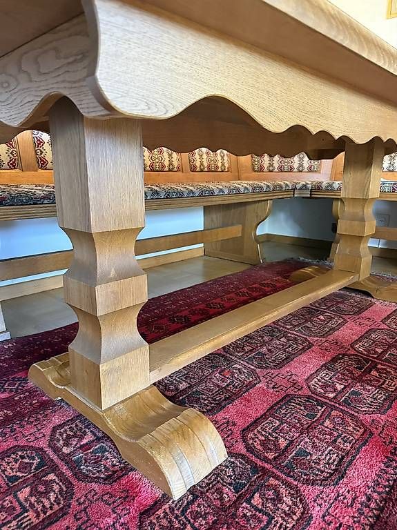 Set di tavolo e panche: Massive Eichen-Eckbank mit Tisch und 4 Stühlen – Usato da Brenzikofen venduto da tim_2bsd 2