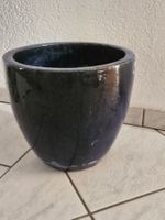 Blauer Pflanztopf für Aussenbereich