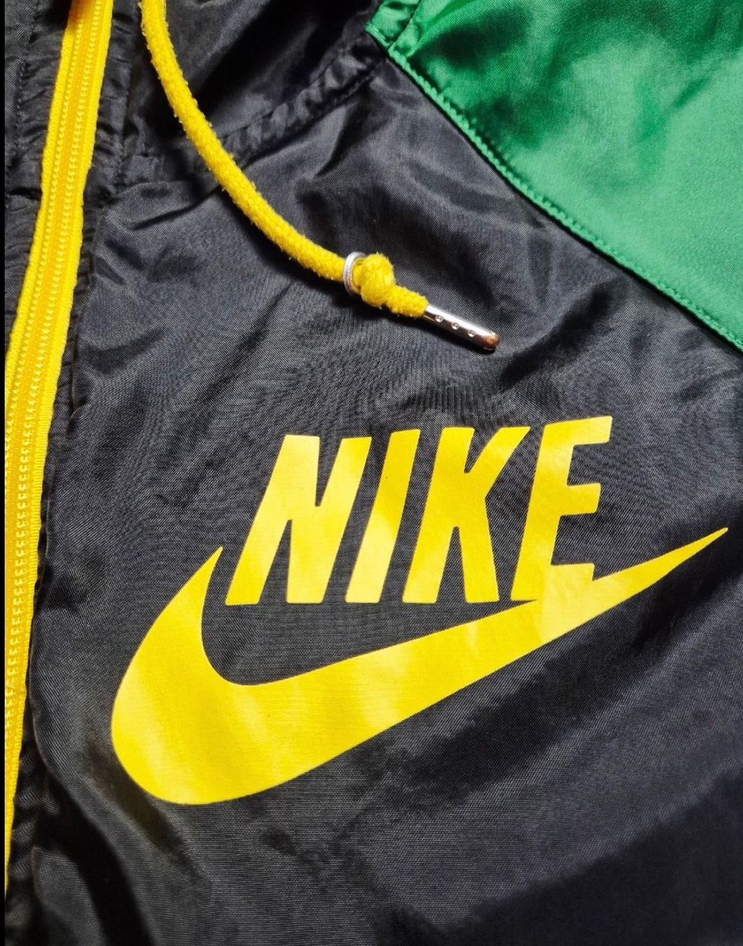 Nike Giacche: Rare Nike Jacke Grösse L – Nuovo (secondo la descrizione) da lohn-ammannsegg venduto da matt. 2