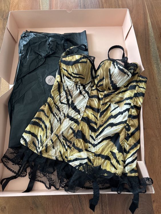 Jupe en satin Bella tailles Petite