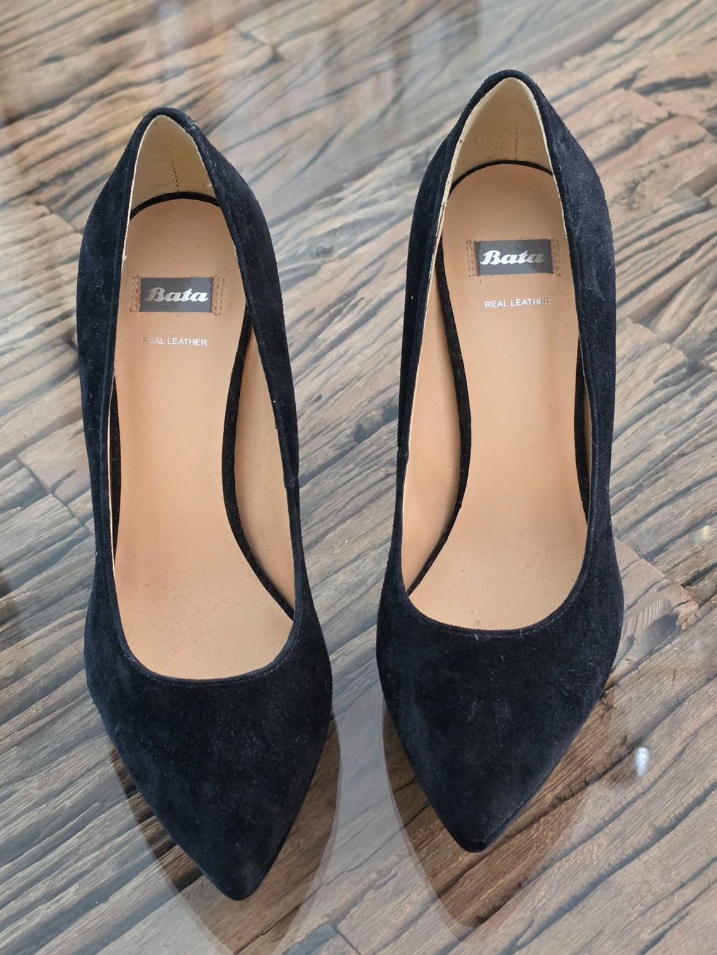 Scarpe da donna: Elegante schwarze Bata Pumps aus echtem Leder, Gr. 37 – Nuovo (secondo la descrizione) da Birr venduto da V-K 4