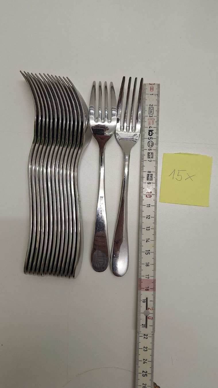 Bestecksets: Gastro Besteck – Gebraucht aus Binningen von Bombeleger 3