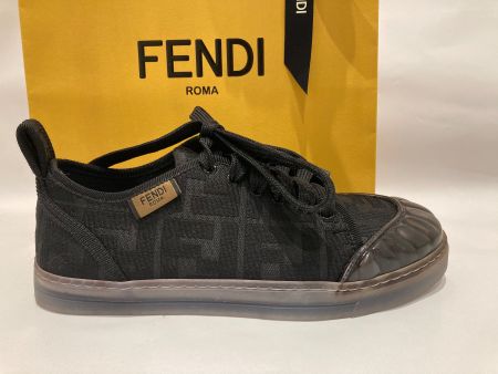Fendi sneakers 35