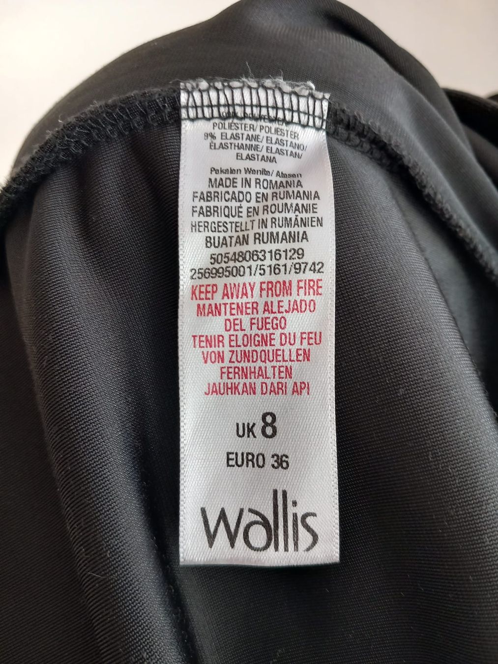 Maglioni & Felpe: NEUWERTIGER Damen Samt Pullover von Wallis Gr. 36/34 – Usato da Winterthur venduto da Jopf1 6