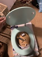 Neuwertiger Miomare WC-Sitz in Babyblau, Ungebraucht