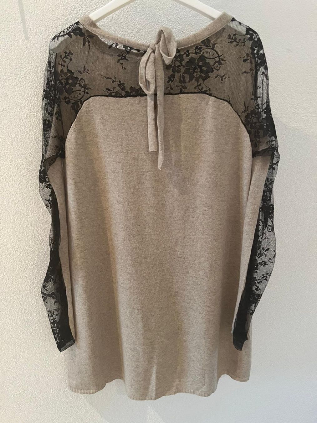 Twinset Maglioni & Felpe: Pullover von TWIN-SET mit Spitzendetail – Usato da Widen venduto da kel_smm8 1