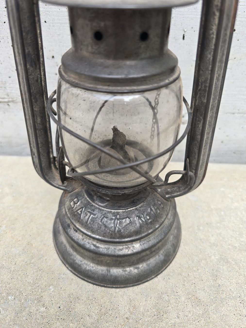 Lampade: Antike BAT 159 Fledermaus Petroleumlampe – Usato da Zofingen venduto da Loop_ReSale 3