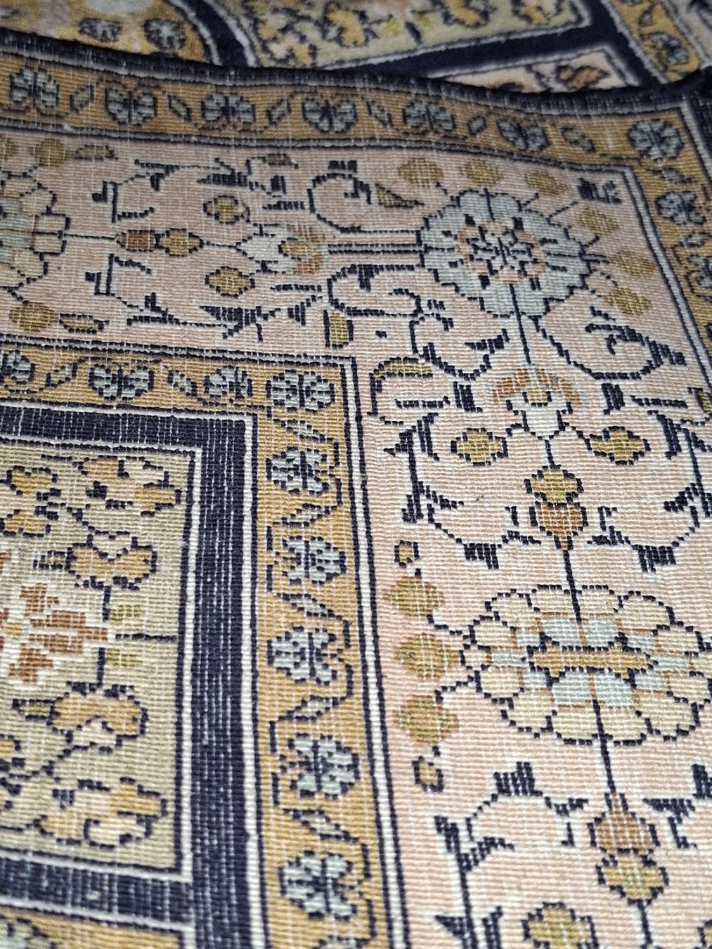 Tappeti: Seidenteppich Läufer handgeknüpft – Usato da Sursee venduto da 4ng_77gs 9