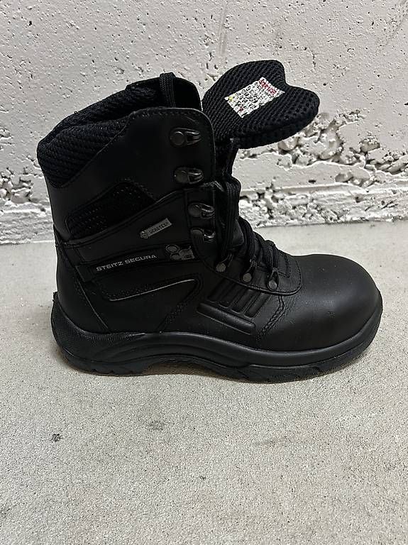 Scarpe da uomo: Sicherheitsschuhe (Gr. 38) – Usato da Horw venduto da a.pa 1