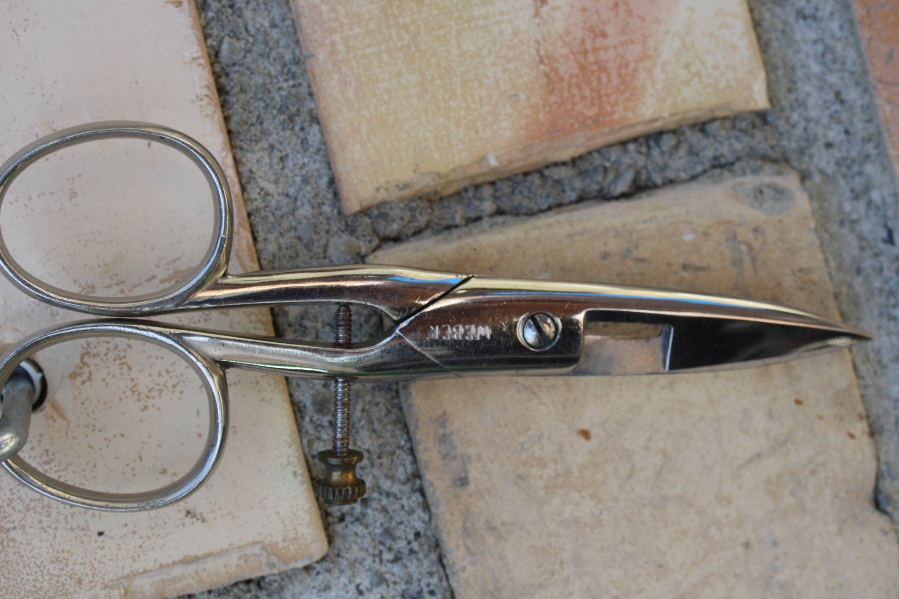 Tous les outils: KNOPFLOCHSCHERE – D'occasion à Wauwil par Pneuedy 3