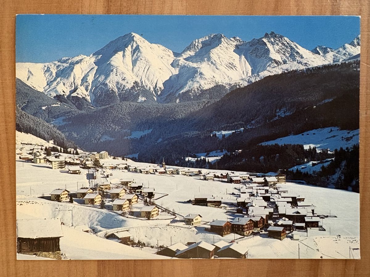 Cartoline postali: AK von Sedrun mit Bergpanorama – Usato da Rümlang venduto da Kartenpost1