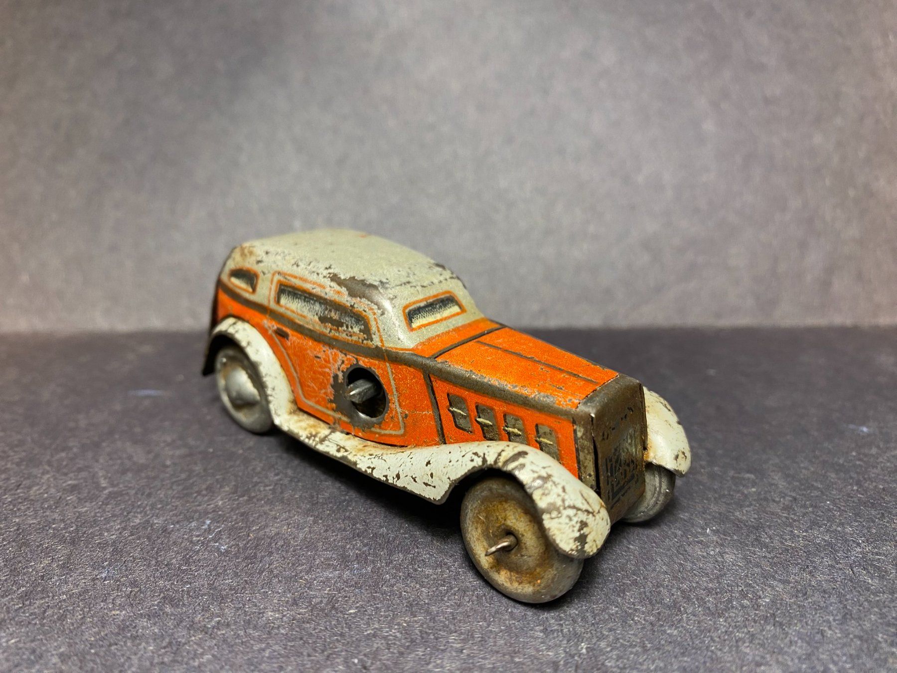 Jouets: Blechauto Oldtimer Vorkrieg – Défectueux à Spiez par Mlandcruiser 3