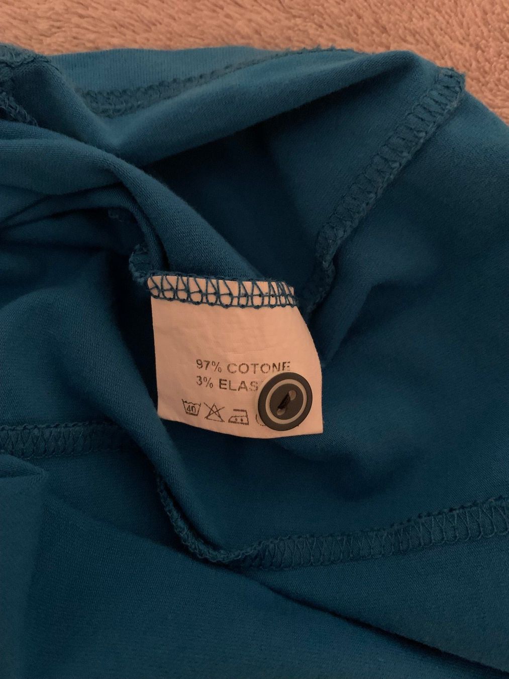 T-Shirts: CARISMA TShirt eng himmelblau Grösse S – Gebraucht aus Sementina von RiccardoCo 4