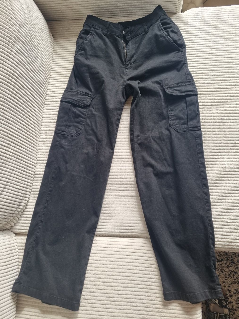 Urban Outfitters Hosen: Cargo Hose Urban classics - 98% baumwolle – Neu (gemäss Beschreibung) aus Teufen AR von jelenajk