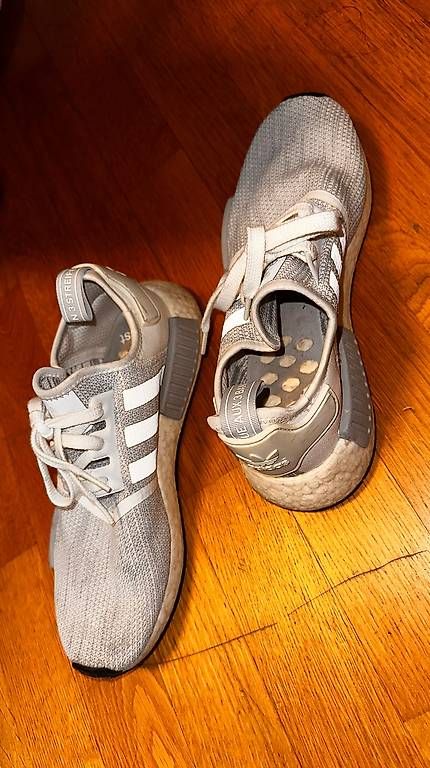 Scarpe da uomo: Adidas NMD grösse 44 grau/weiss – Usato da Romanshorn venduto da cedoo8590 1