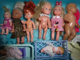 alte kleine Puppen 8 Stück Bäbeli Barbie Vintage Simba