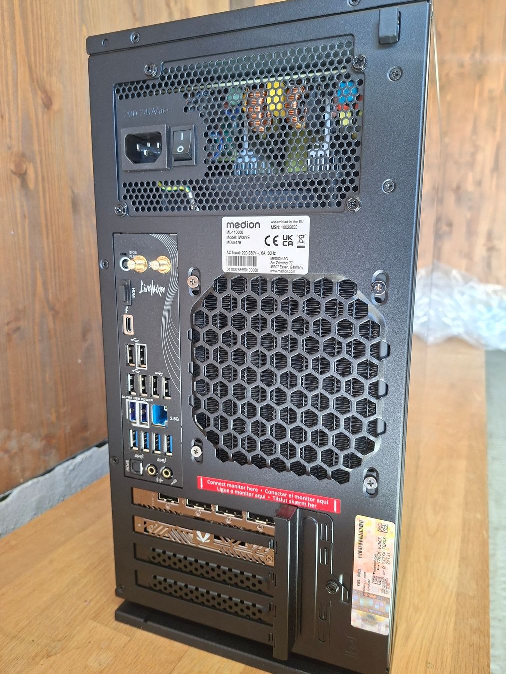 PCs: Erazer Engineer X30 mit Herstellergarantie – D'occasion à Thalheim AG par sve_p5zz 1