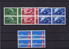 R2557  /  SUISSE 1949/1953 en blocs de 4 neufs XX