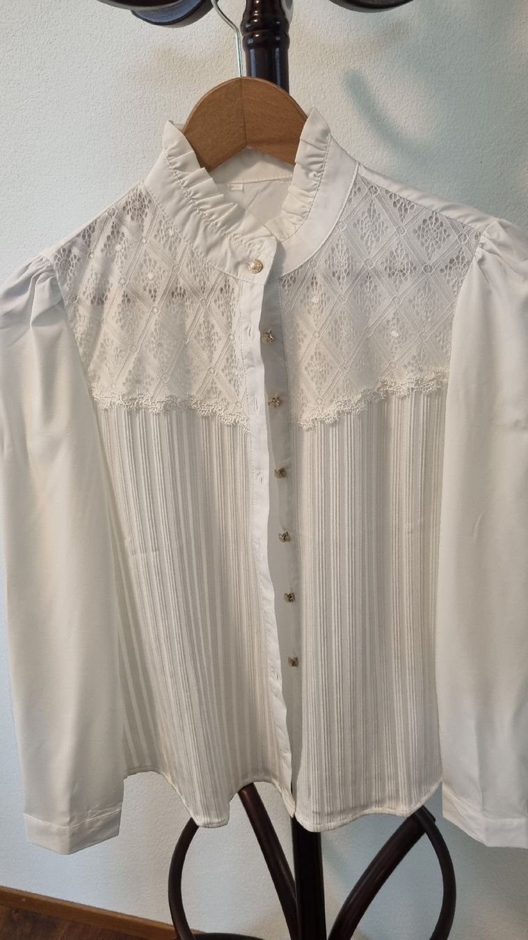 Camicette: Weisse Bluse mit Spitze, Vintage Style, Grösse M – Nuovo (secondo la descrizione) da Schmerikon venduto da Sha_8dsp
