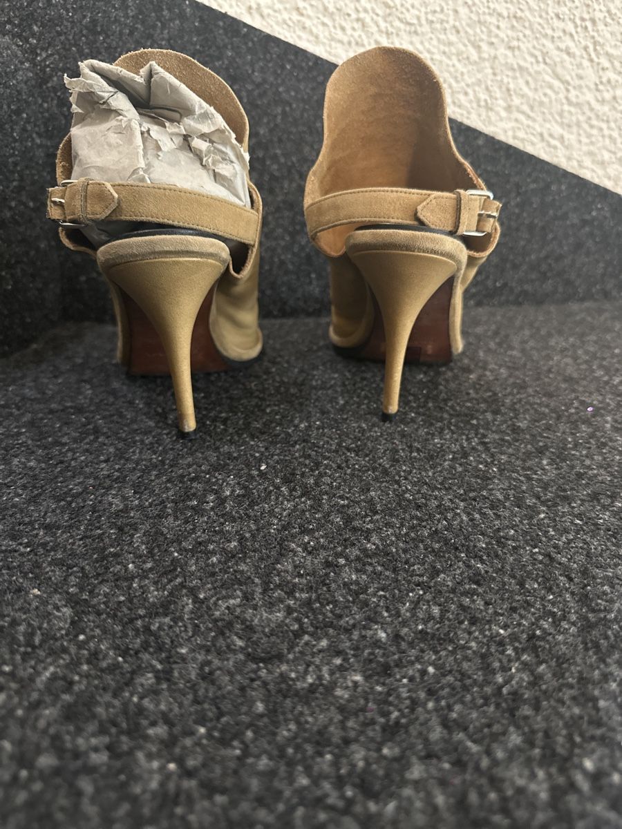 Balenciaga Scarpe da donna: Balenciaga Suede Slingback Sandals - Size 37 - – Usato da Murgenthal venduto da mar_q2yf 3