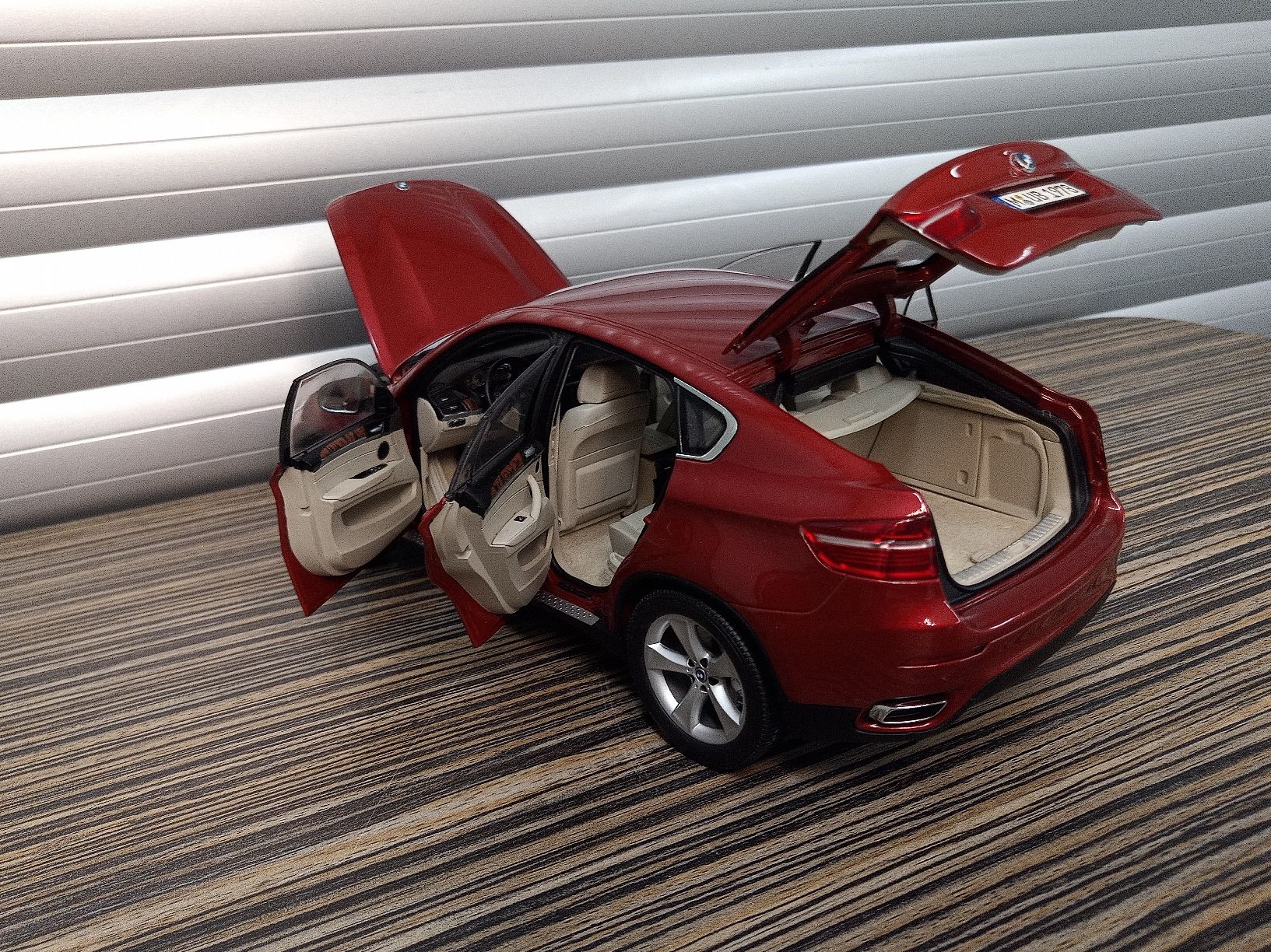 Kyosho Modellini d'auto: BMW X6 1:18 von Kyosho – Usato da Reiden venduto da Zofi-Brocki 4