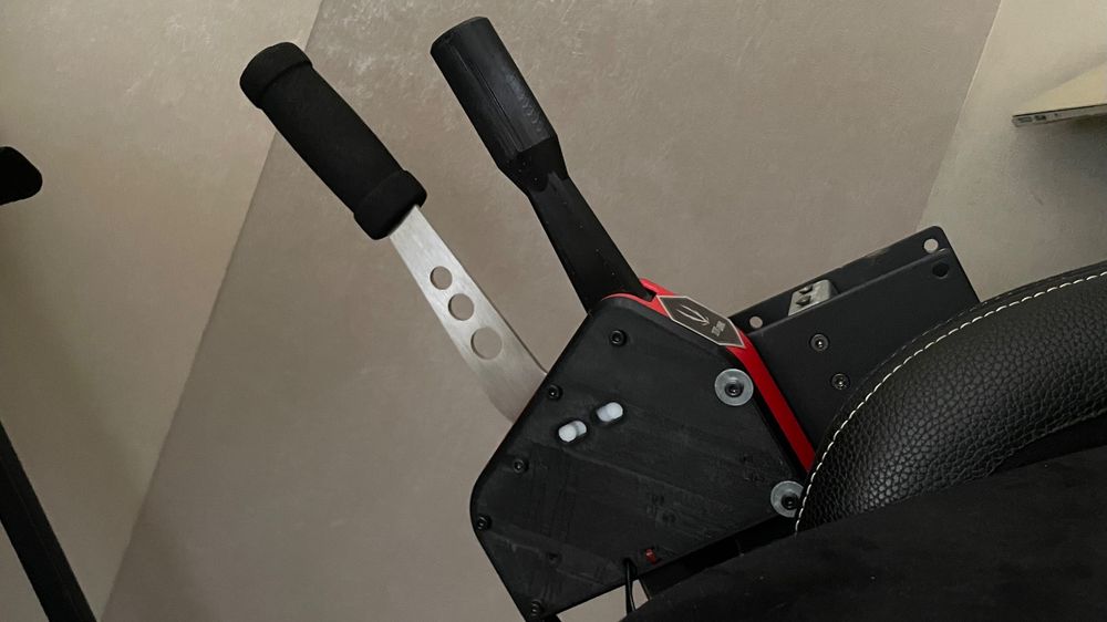 Fanatec Base+ Volant BMW +pédalier +frein a main+ shifter (Gebraucht ...