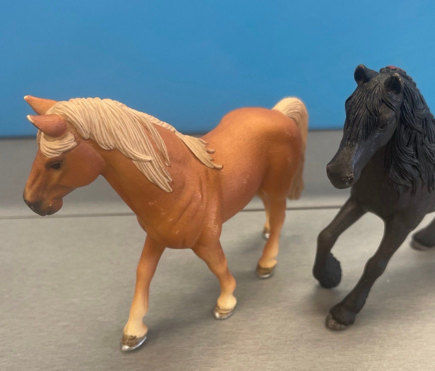 Schleich Giocattoli: Schleich 2 Pferde – Usato da Sirnach venduto da sagrotin 3