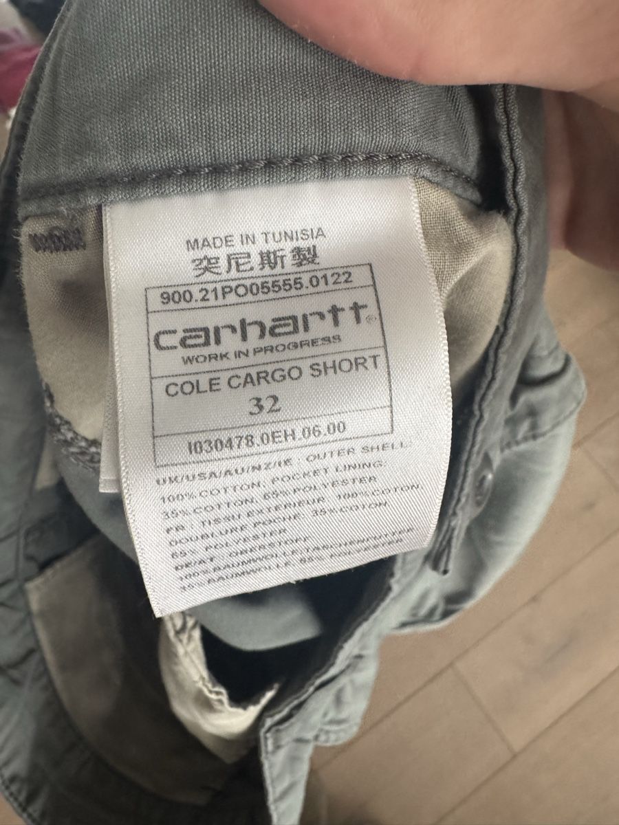 Carhartt Pantaloni: Carhartt Cargo shorts – Usato da Jona venduto da Leo_mz8f 2