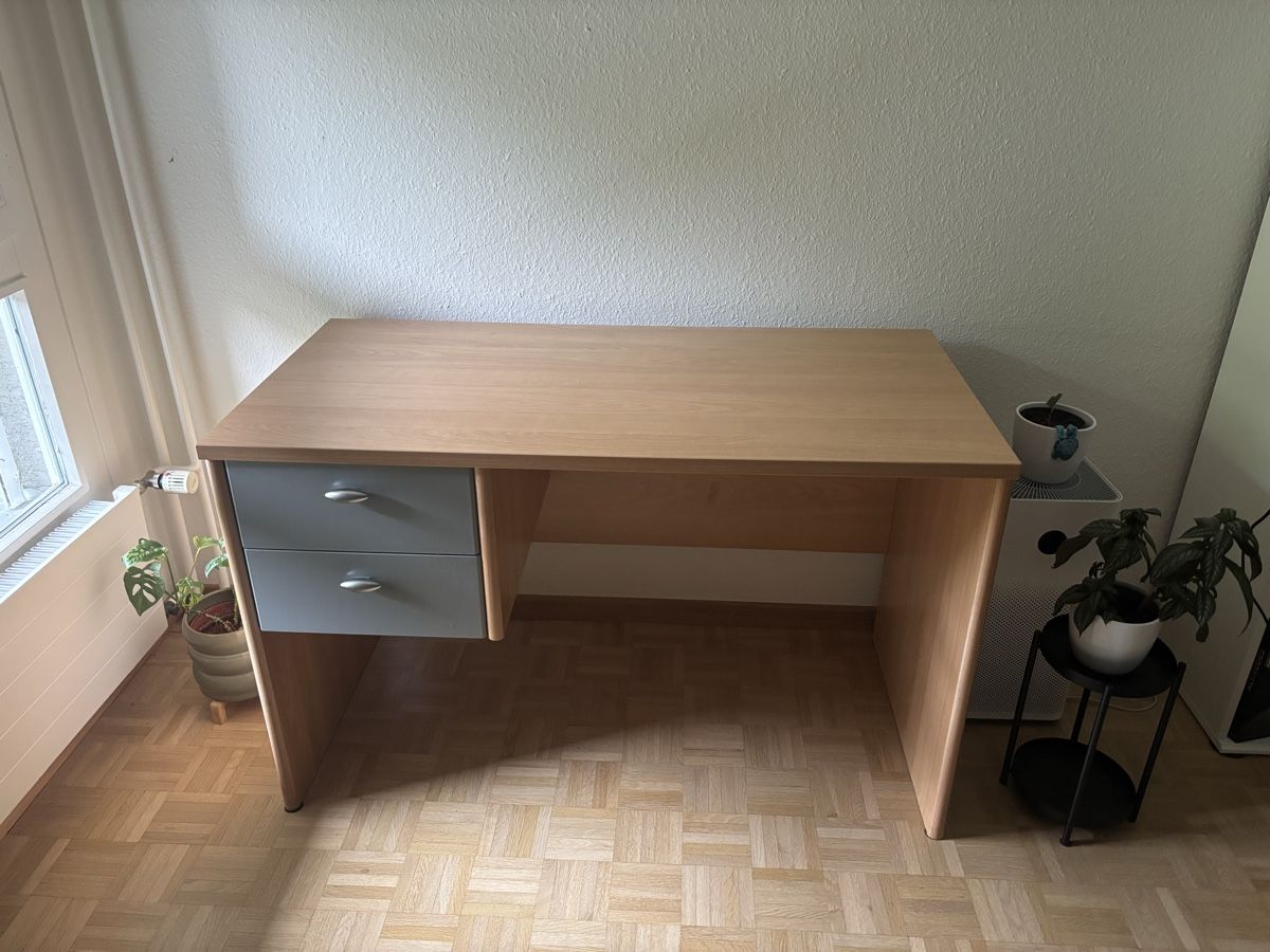 Scrivanie: Bureau en bois  – Usato da Nyon venduto da cel_jm6b