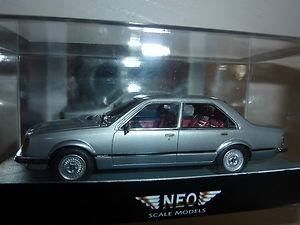 Opel Modellini d'auto: Opel Commodore C Limousine 1978-1982 silber met.     1:43 – Nuovo e nell'imballaggio originale da Gerlafingen venduto da espero88 7
