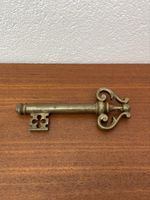 Sehr massiver Messing Schlüssel Korkenzieher vintage 1950er