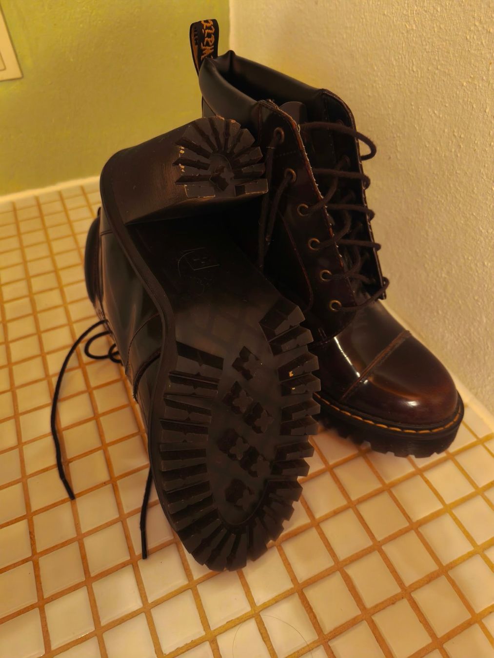 Dr. Martens Scarpe da donna: Doc. Martens Highheels – Usato da Luzern venduto da mel_vjd5 2