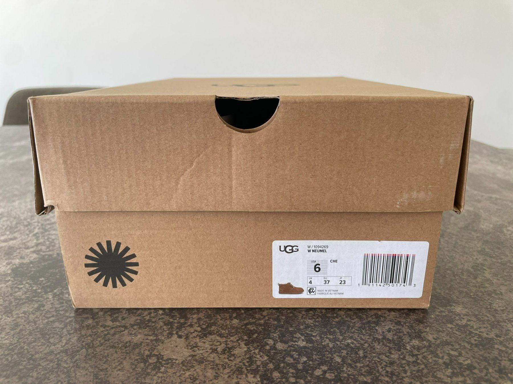 Ugg Scarpe da donna: UGG Femme Botte Neumel – Nuovo e nell'imballaggio originale da Geneve venduto da mge_2pns 7