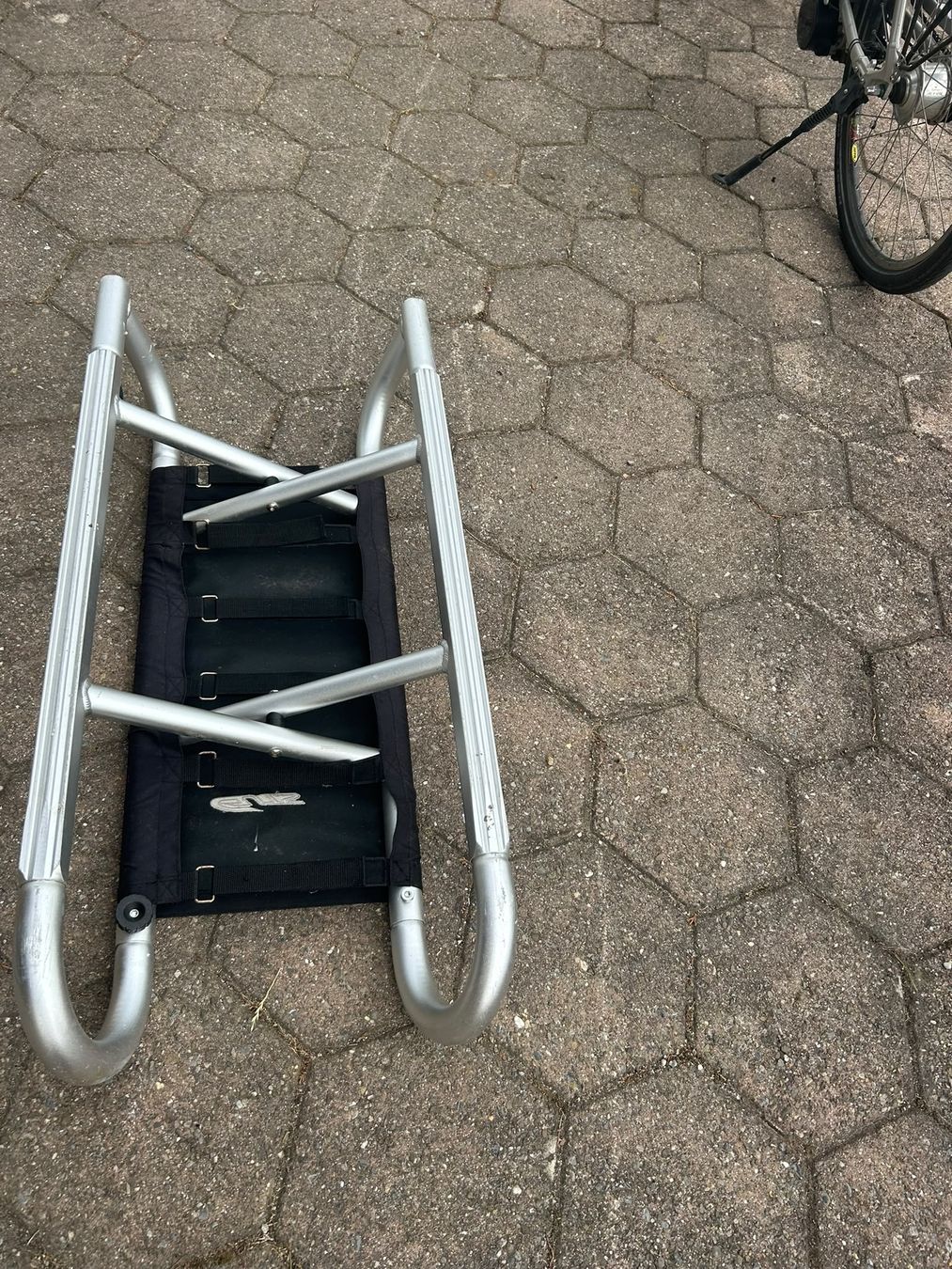 Schlitteln: Aluschlitten klappbar – Gebraucht aus strengelbach von Carola74 2