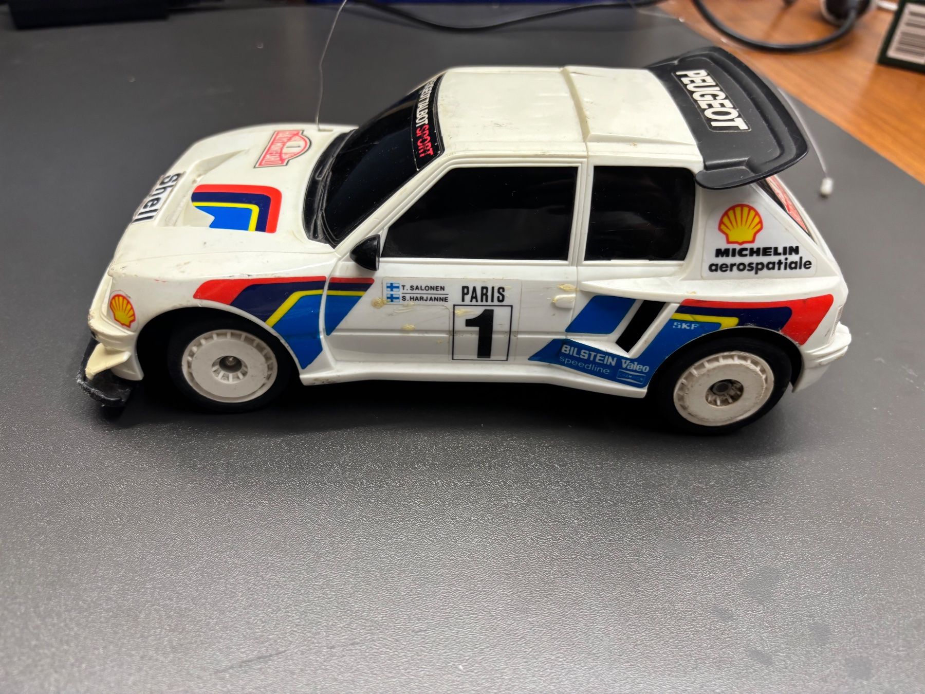 Une voiture, une miniature : Peugeot 205 Turbo 16 de 1985 – Filrouge