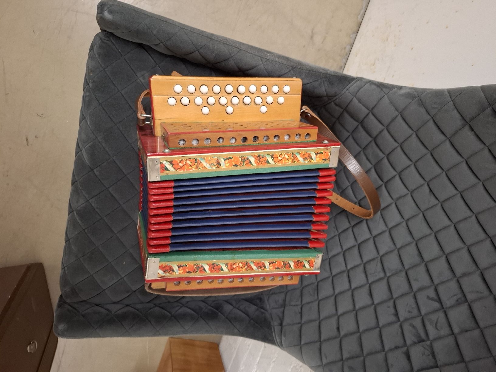 Musikinstrumente: schwyzerorgeli – Gebraucht aus Villeneuve von BibiVintage 3