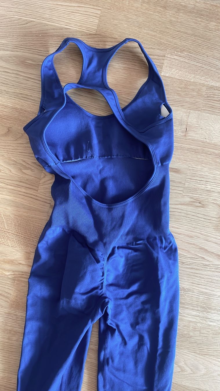Tute: ALLES RAUS Damen Workout Einteiler Grösse S – Nuovo (secondo la descrizione) da Kloten venduto da simones.thriftshop 2