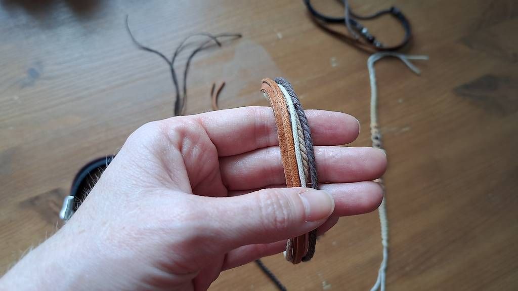 Armbänder & -reifen: Armkette  – Gebraucht aus Schwyz von Ser_z6mr