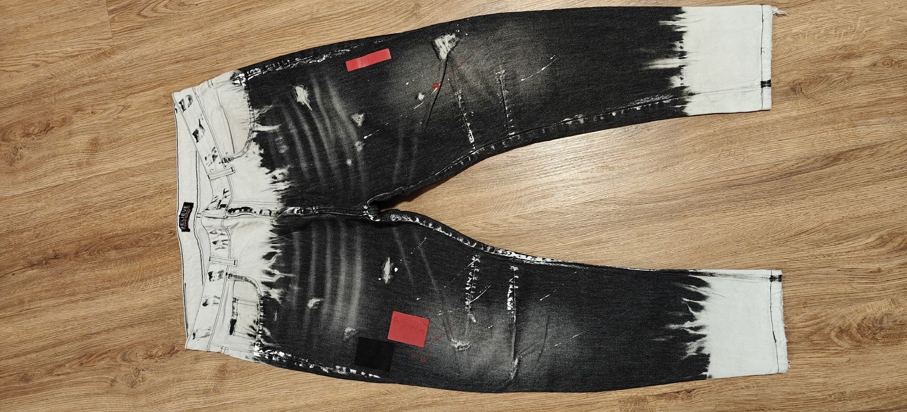 Jeans: jeans uomo taglia 48/52 – Usato da Viganello venduto da AntonioSfizi