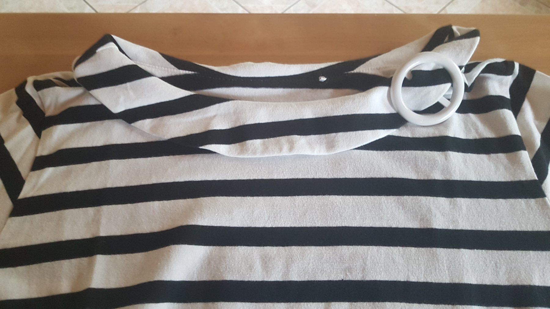 T-shirt: Pull - t-shirt taille L marque Chicorée 95% coton – Usato da Villiers venduto da san_jn5w 2