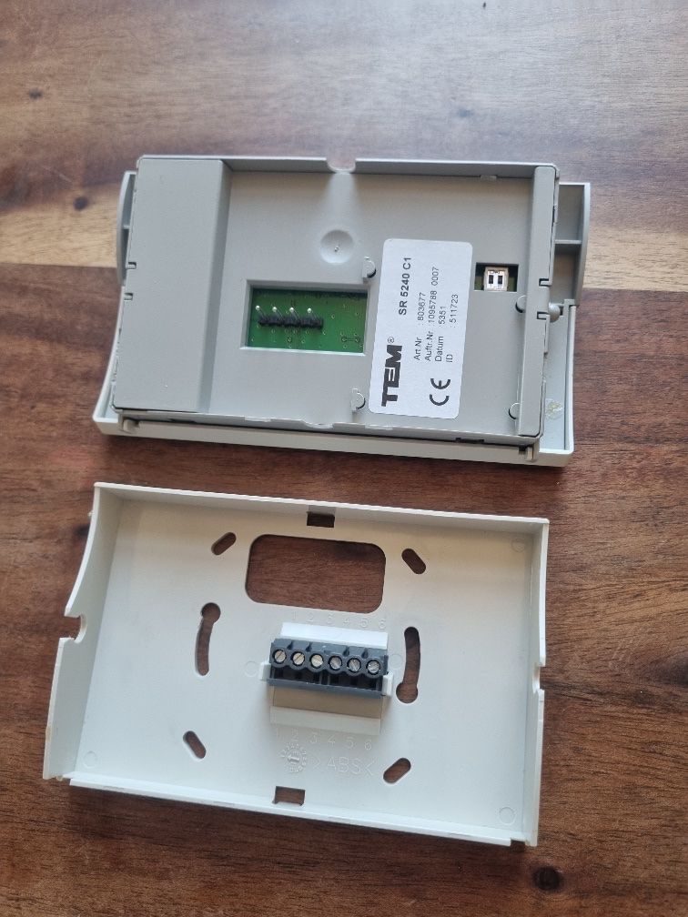 Heizgeräte: TEM Heizungsregler SR 5240 C – Gebraucht aus Adliswil von Highjack2 2