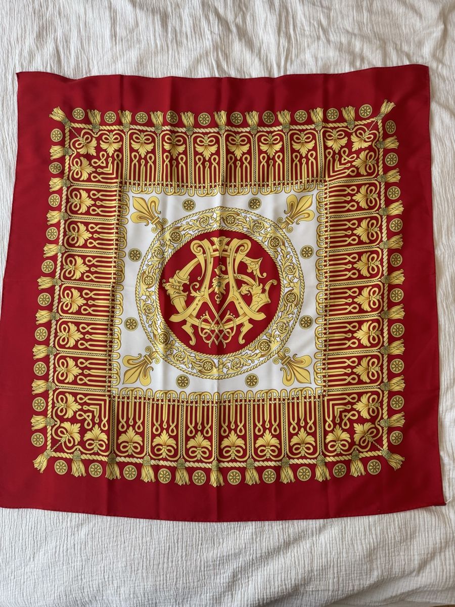 Foulards, Tücher & Schals: Foulard – Gebraucht aus Basel von nla_zp8b
