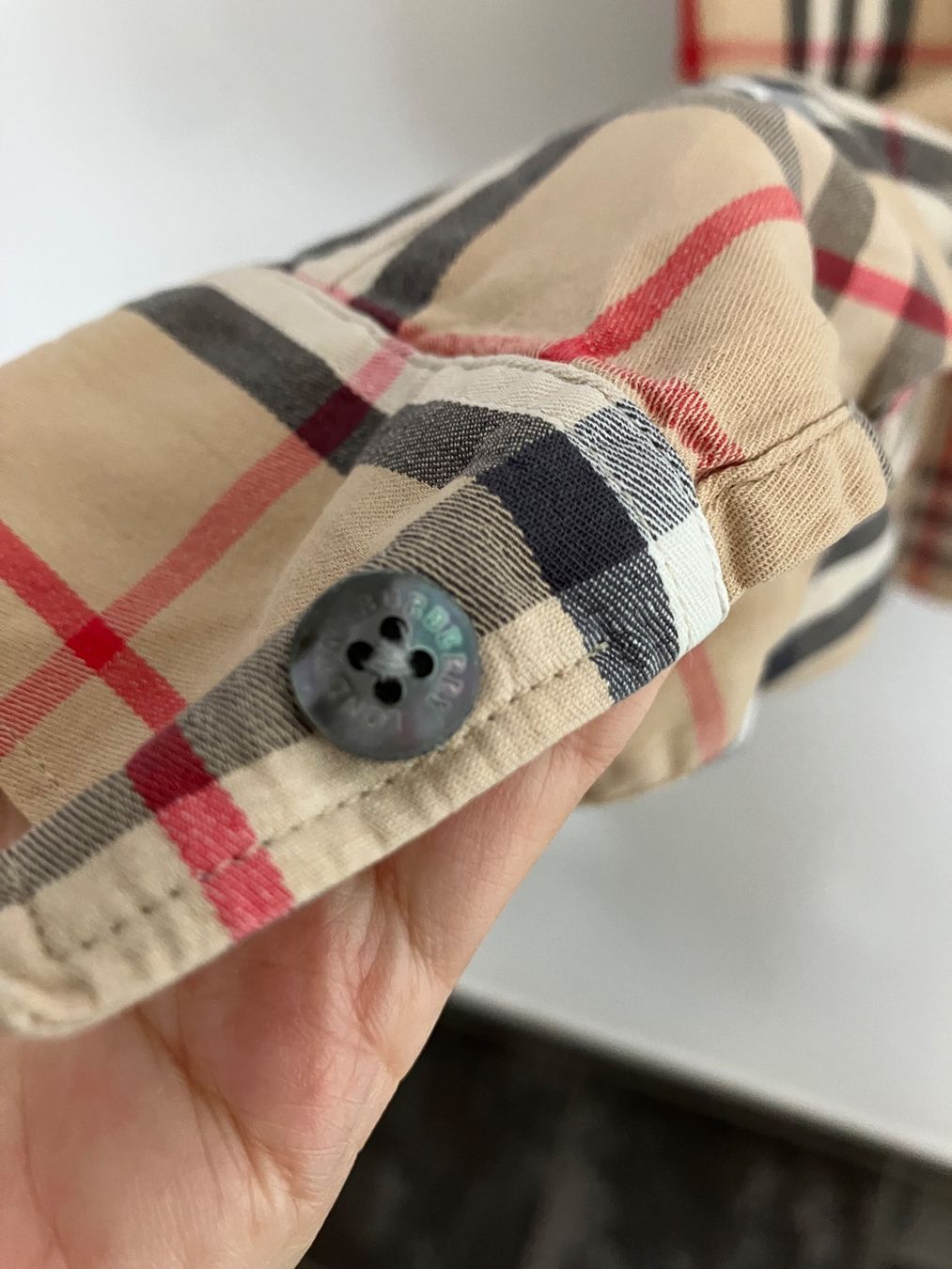 Burberry Blusen: BURBERRY Hemd – Gebraucht aus Huttwil von Badi369 1