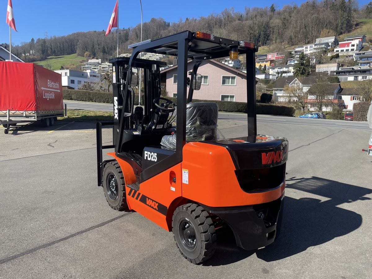 Diesel Carrelli elevatori e a forche: 2.5t Diesel Stapler mit Yanmar Motor – Nuovo (secondo la descrizione) da Malters venduto da cha_cy92 1