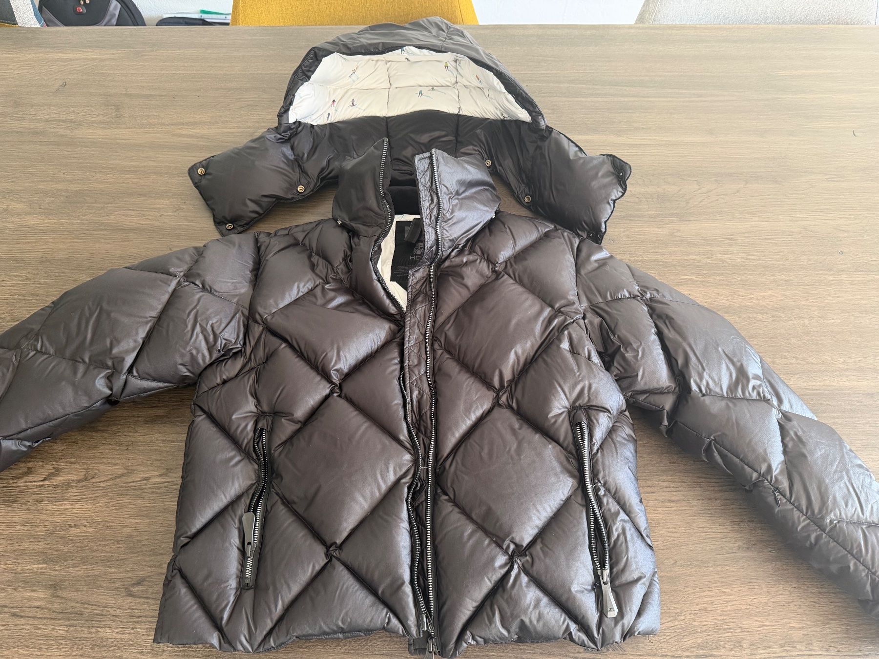 Helly Hansen Giacche: Winter Daunenjacke, Helly Hansen, schwarz, Gr. M/M – Usato da Sedrun venduto da ton_5mxj 3