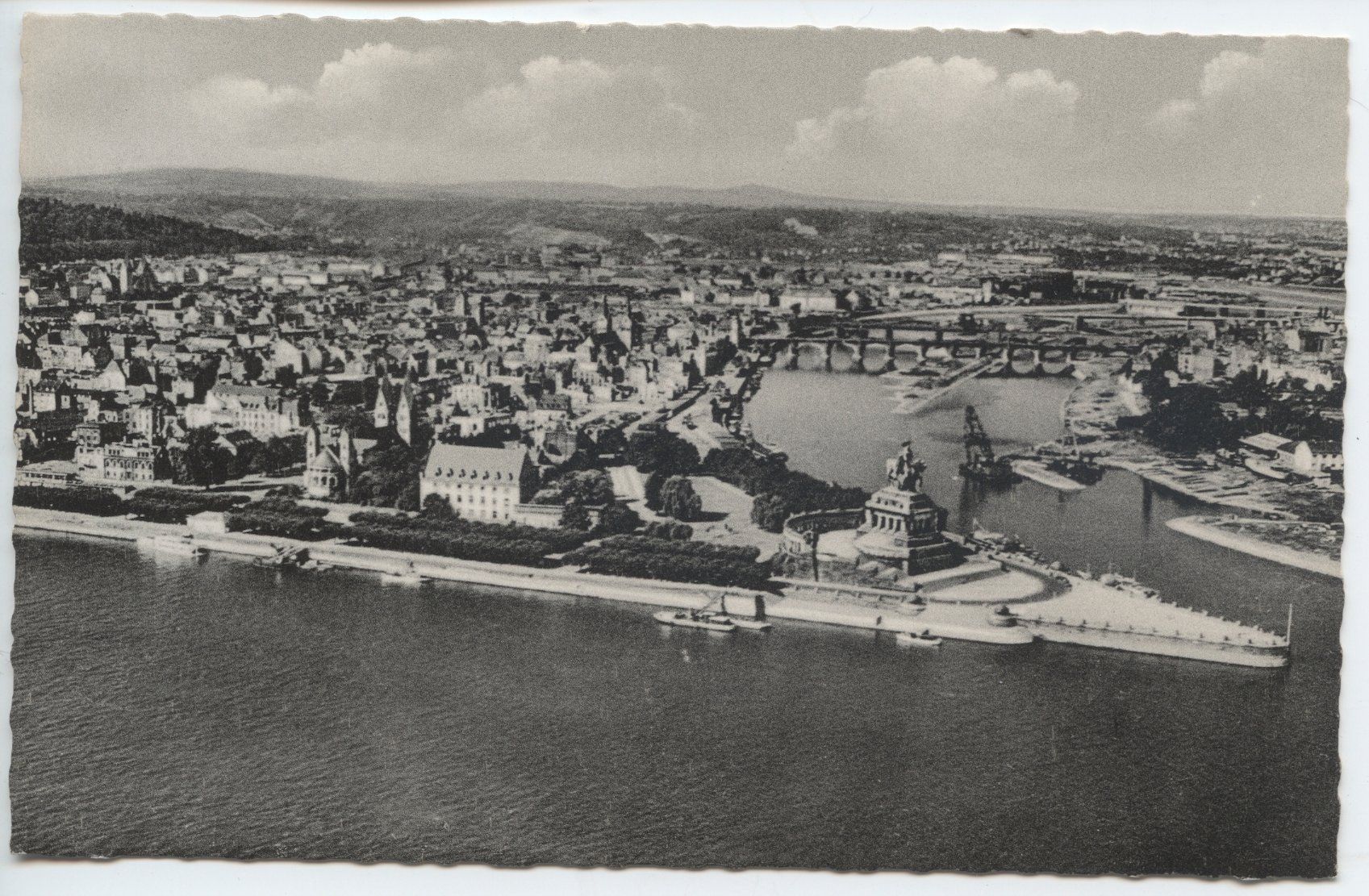Cartoline postali: Postkarte ungelaufen Koblenz Deutsches Eck – Usato da Liesberg venduto da Mikado1965