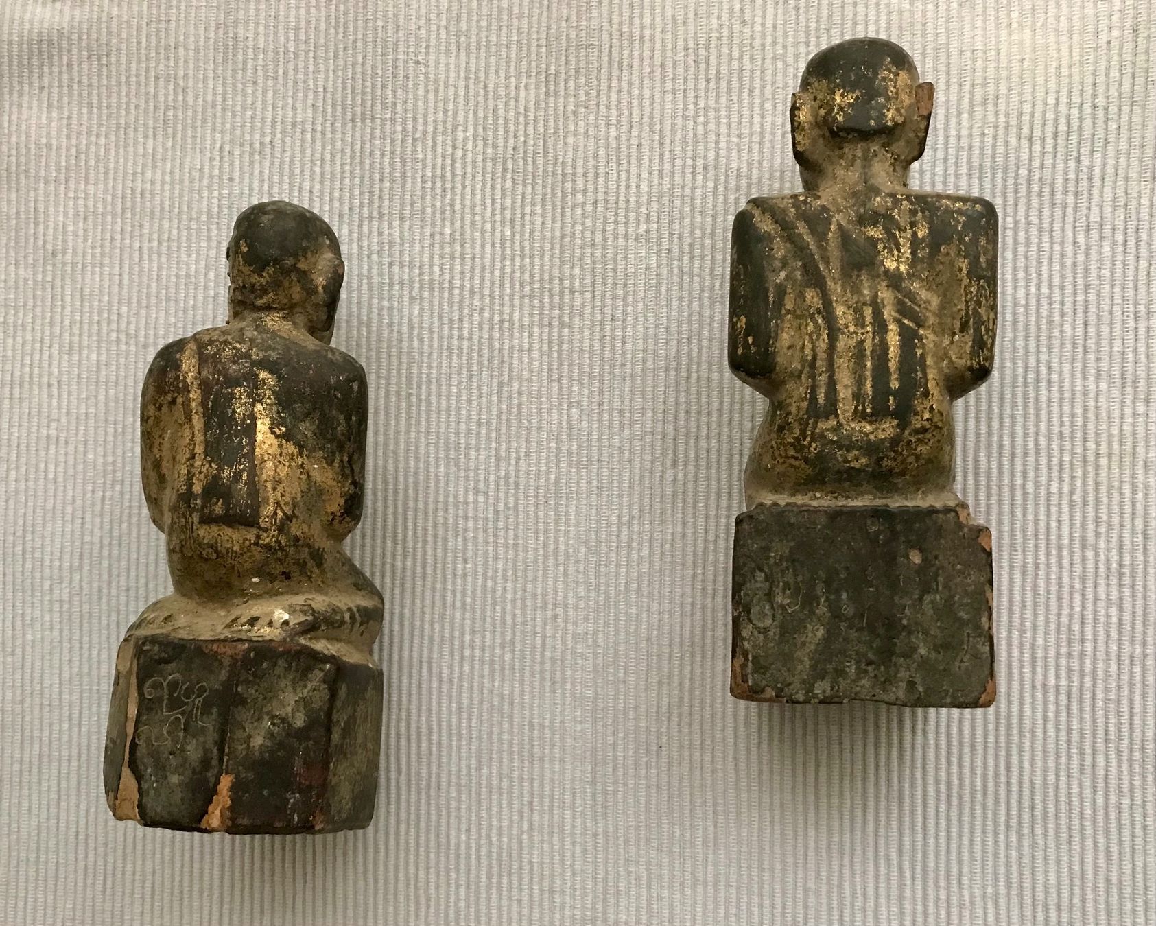 Statuette: Antike Holzfiguren, Adoranten – Usato da Basel venduto da nostanz 6