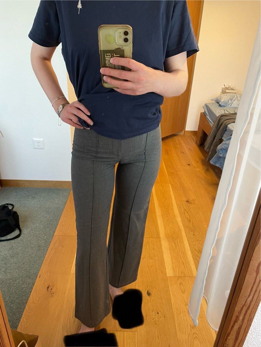 Pull&Bear Pantaloni: graue Damen Stoffhose, Pull&Bear – Usato da Lenggenwil venduto da mai_2m5q 1