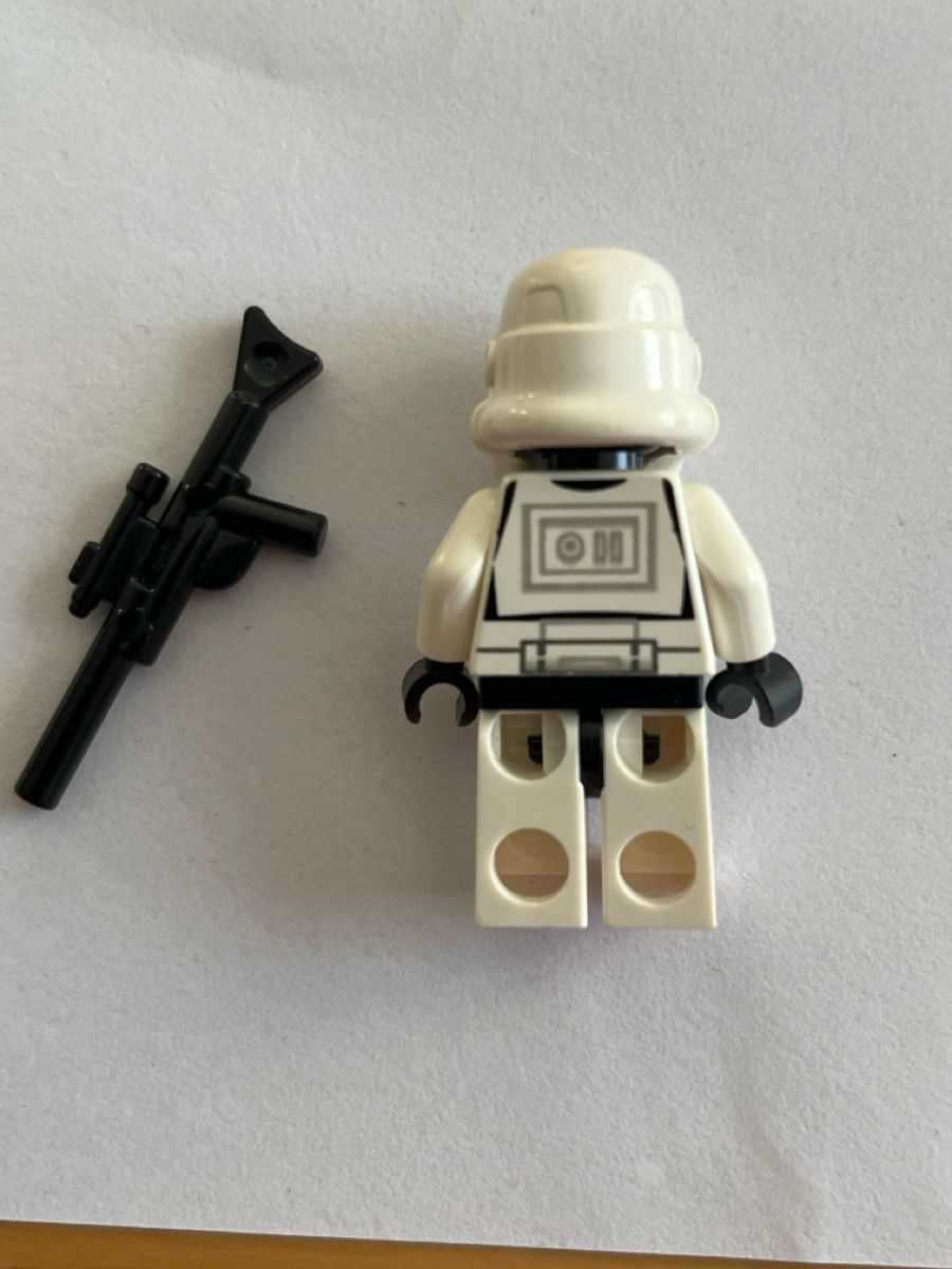 Statuette: LEGO Star Wars Imperial Stormtrooper – Usato da neuenhof venduto da cocoros 1