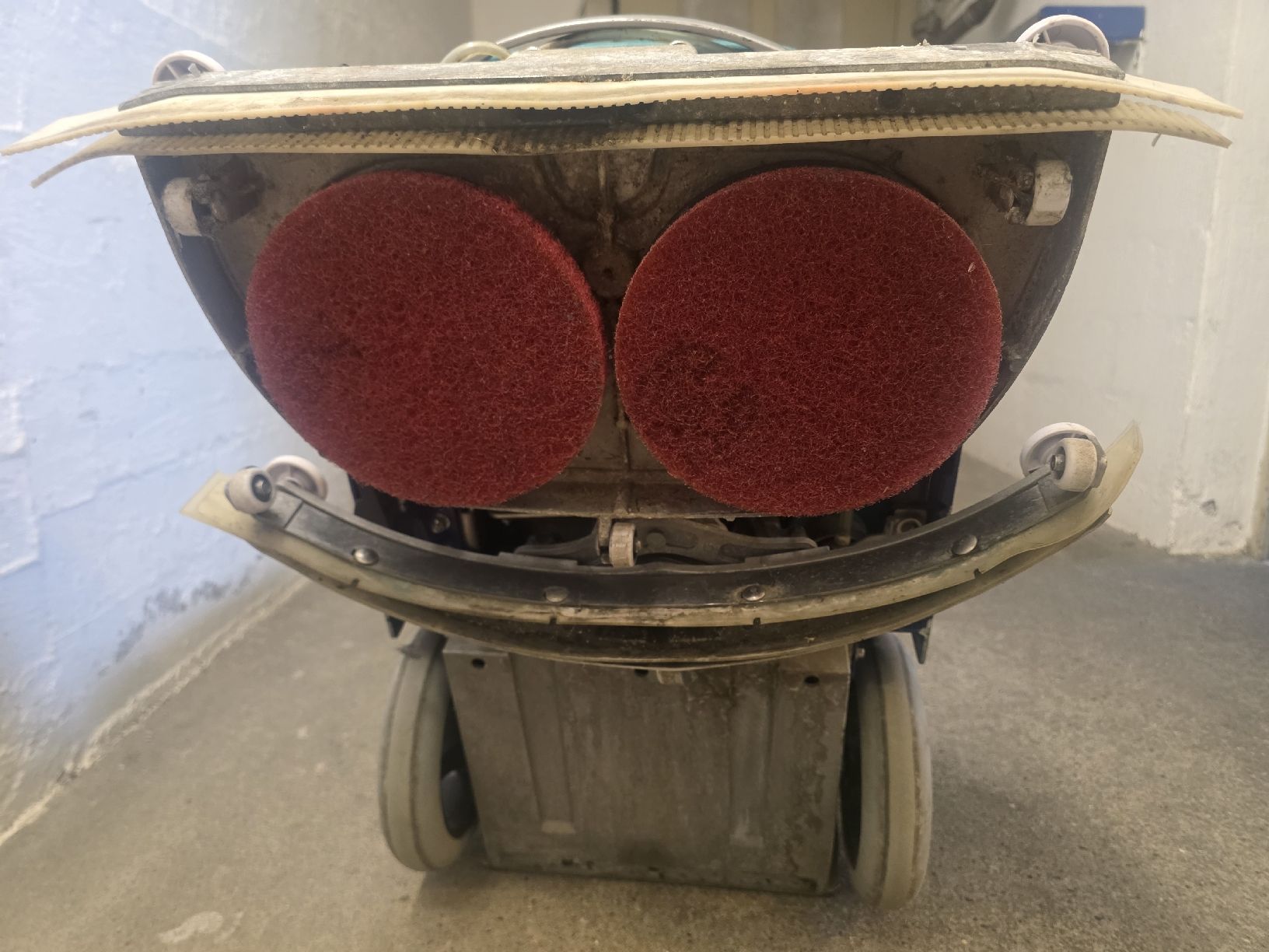 Wetrok Tutte le macchine: Scheuersaugmaschine Wetrok Discomatic Tango#Cleanfix Taski – Usato da Zürich venduto da 5183840711 4